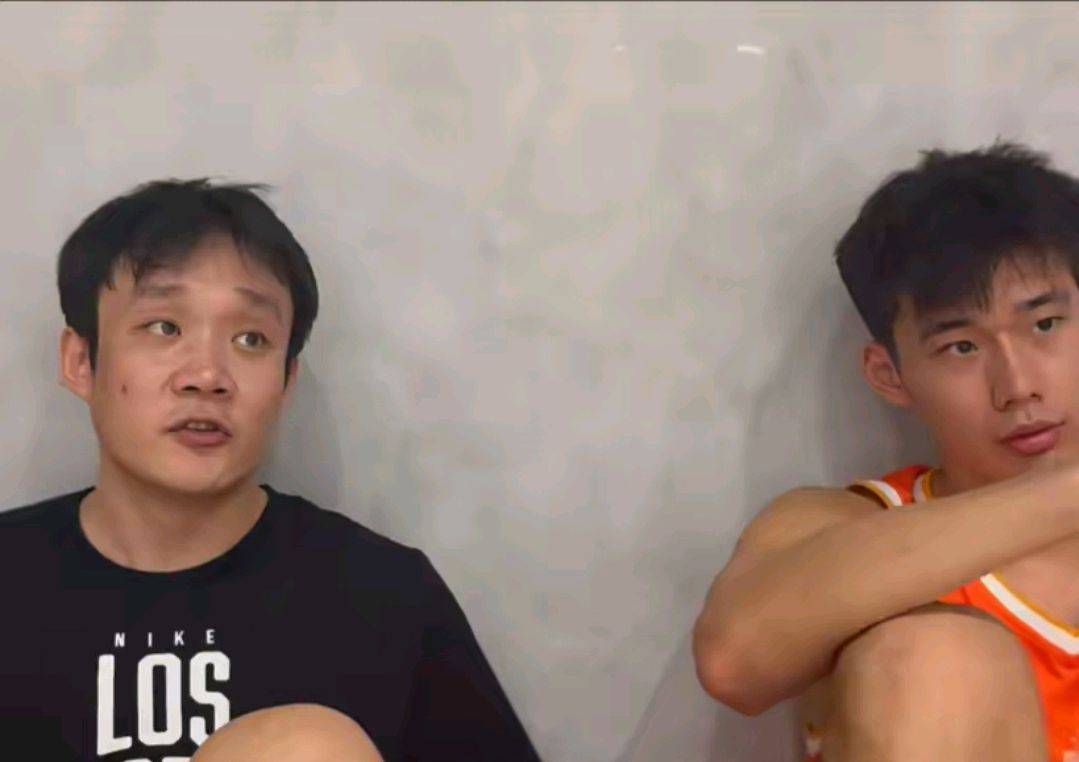 唏嘘！CBA丁彦雨航找到工作方向，待遇应该不高，但收获了爱情
