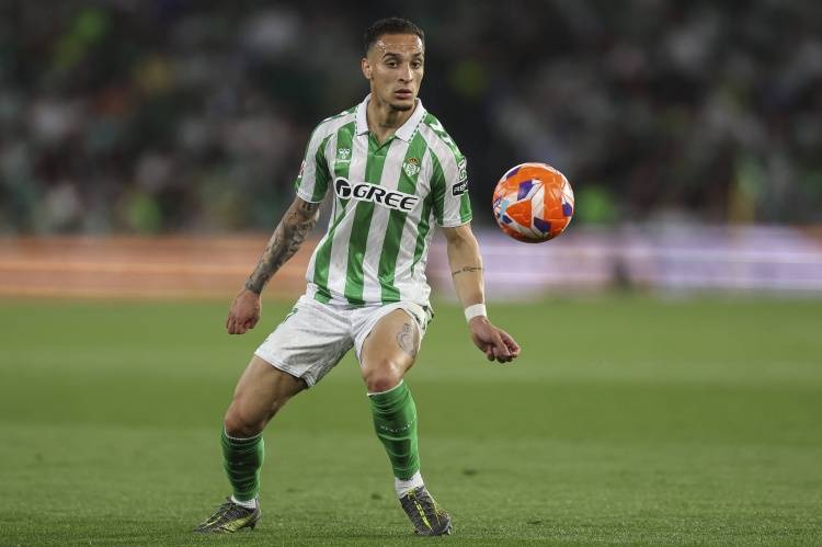 9sports-反转再反转！安东尼无缘贝蒂斯，400万欧元薪资差价，曼联也不想给