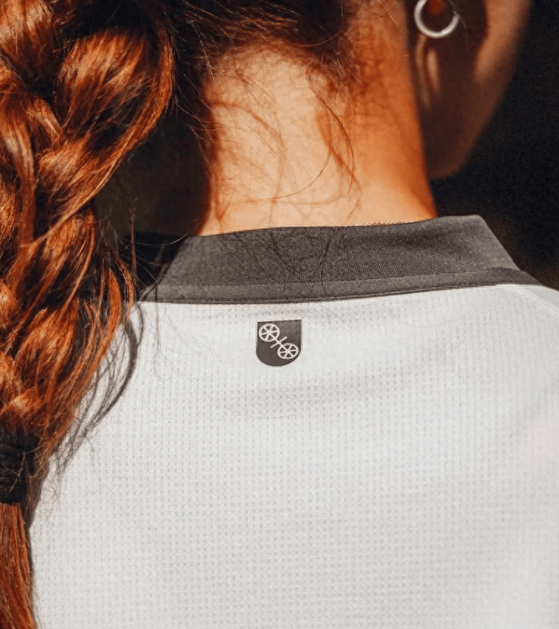 9you-复古与潮流融合！美因茨05新客场球衣发布，或成日常穿搭新宠