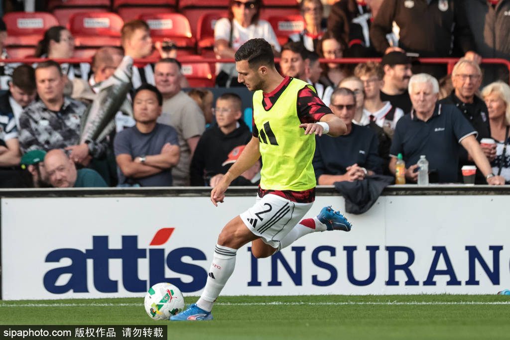 九游体育首页-曼联惨遭低级别球队淘汰，拜耳勒沃库森火上浇油