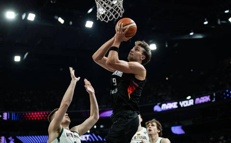 九游体育网址-FIBA赛场的顶尖得分手！奥兰多魔术侧翼球星欧锦赛表现抢眼