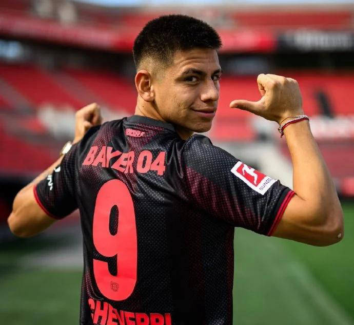 9you-曼城考虑提前召回埃切维里，赫罗纳成为新选择