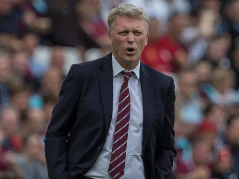 央视直播英超豪门,利物浦苦主走下神坛,对手力挺阿森纳冲击两冠