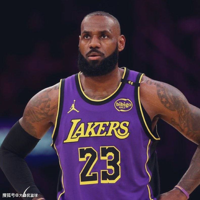 杜兰特与詹姆斯粉丝吵架，詹姆斯躺枪