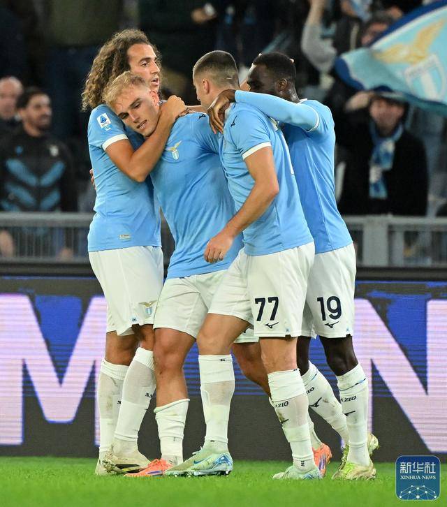 足球丨意甲：拉齐奥胜卡利亚里